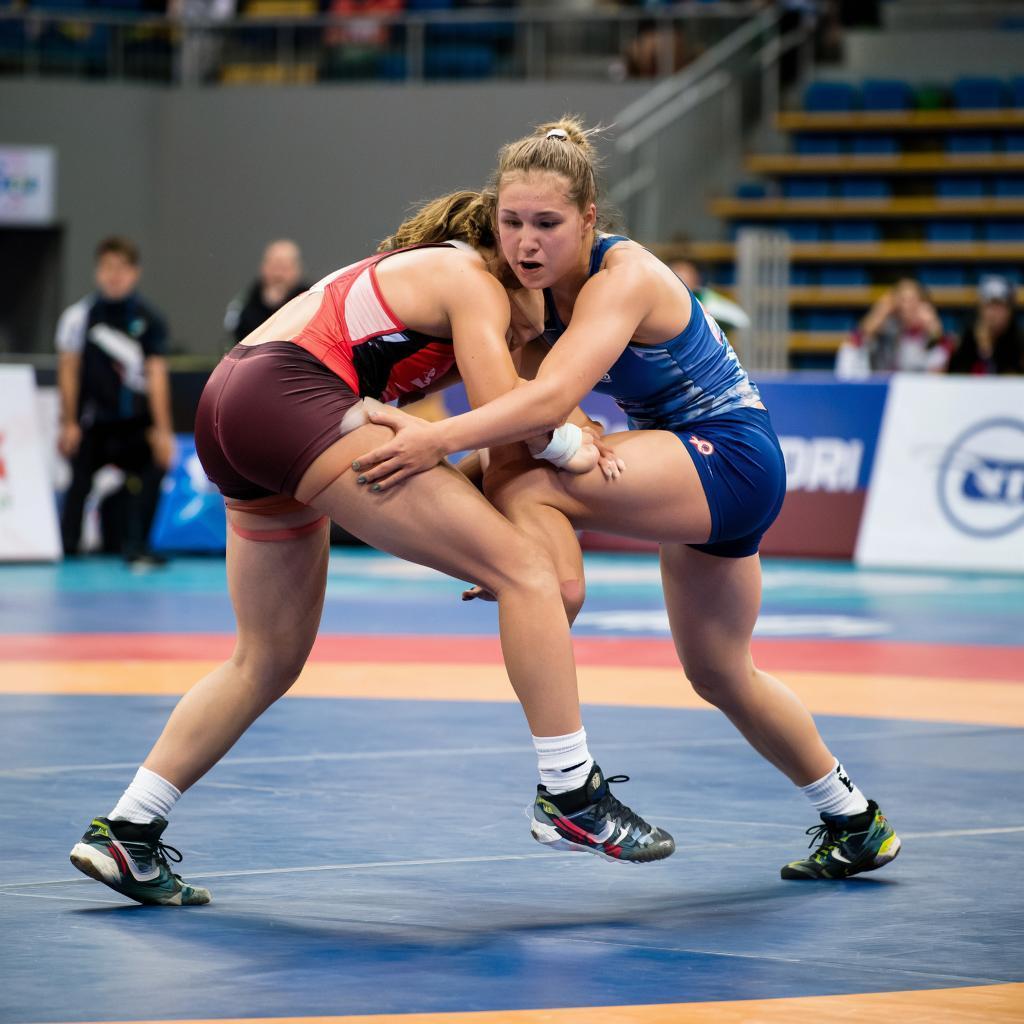 Россиянка Петлякова выиграла молодежный чемпионат мира по борьбе