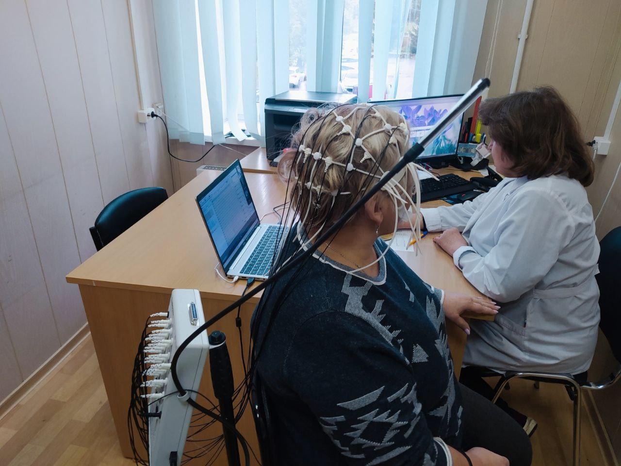 В Волосовской больнице появился новый электроэнцефалограф
