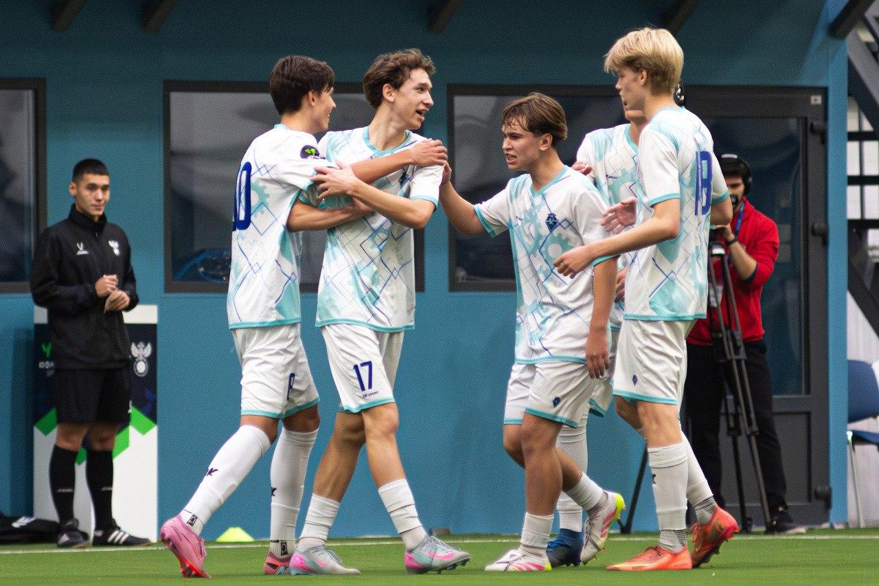 Матчи третьего тура МЮФЛ прошли в Петербурге