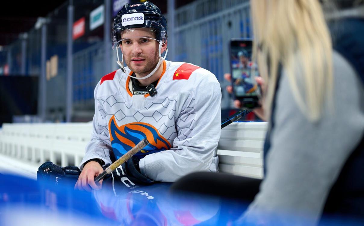 «Шанхайских Драконов» покинул защитник Джозеф Душак