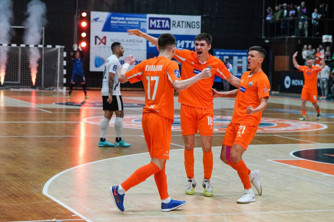 МФК «Кристалл» из Петербурга обменялся победами с нижегородским «Торпедо» в чемпионате России по футзалу