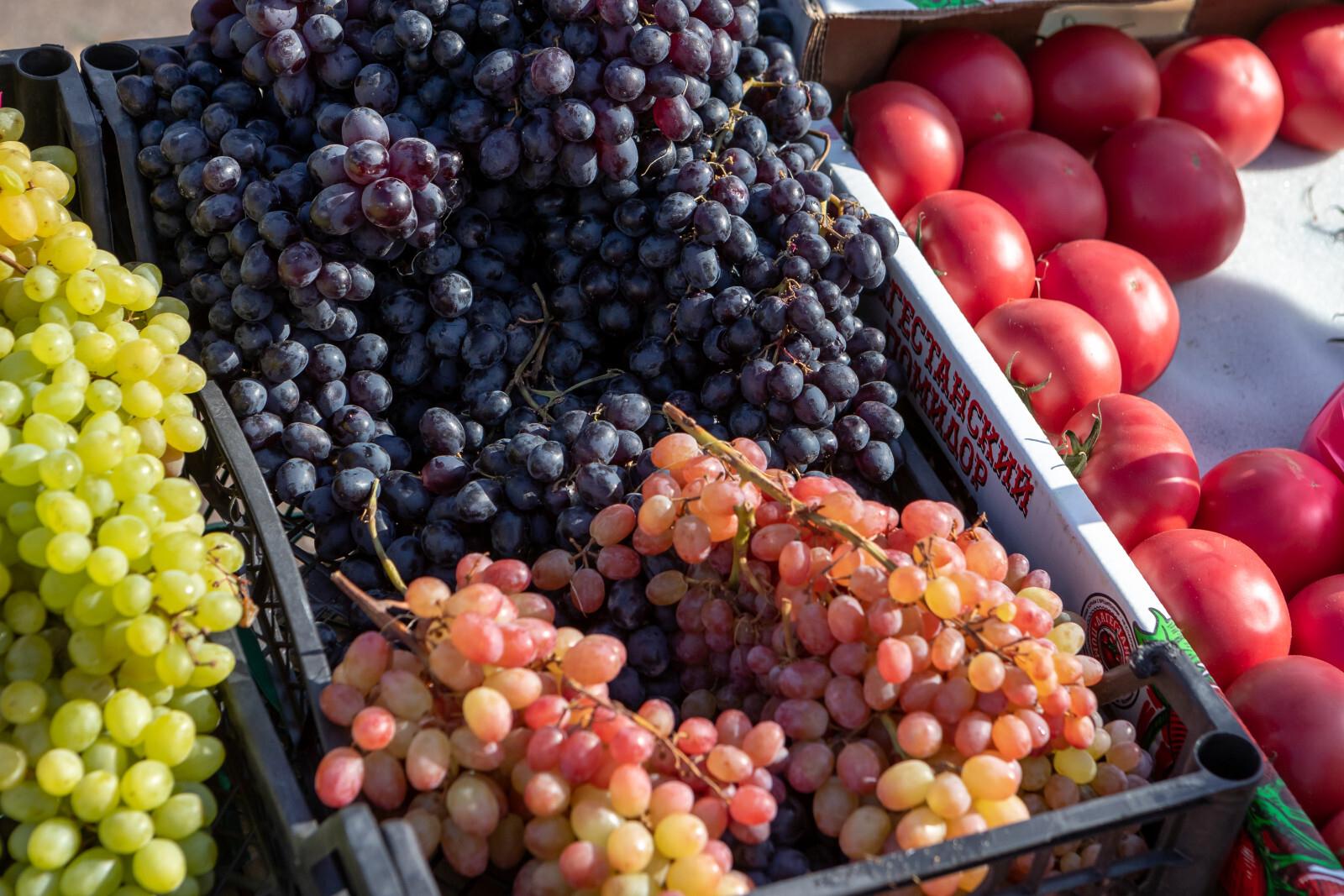 Россия возобновила импорт винограда из Грузии