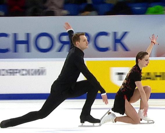 Петербургские фигуристы Александра Бойкова и Дмитрий Козловский выиграли этап Гран-при России в Красноярске