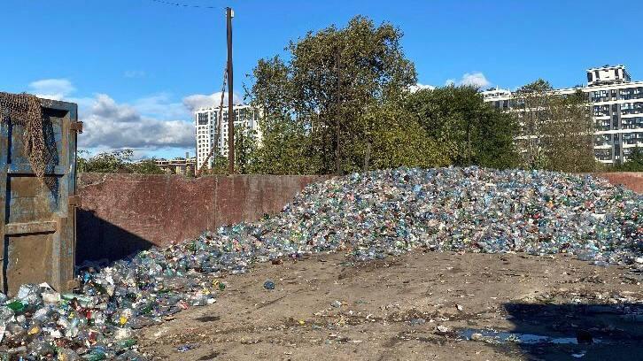 Прокуратура Петербурга потребовала ликвидировать несанкционированную свалку в Московском районе