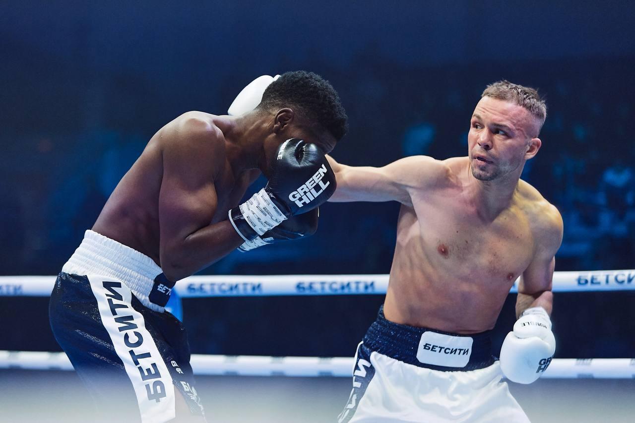 Возвращение на ринг: петербургский боксер Алексей Мазур встретится с казахстанским нокаутером