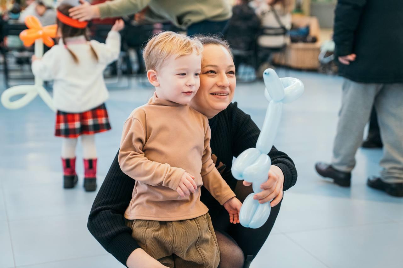 В Московском районе прошел фестиваль «Тепло сердец для наших мам»