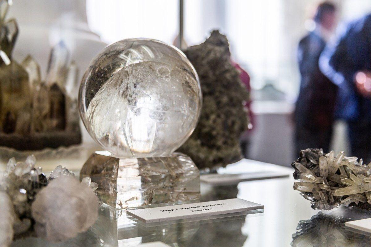 В Петербургской библиотеке Гоголя открывается выставка «Поэтика камня»