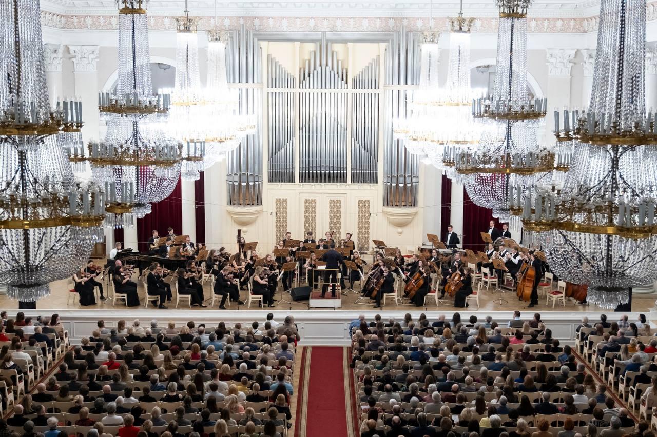 В Петербурге в Большом зале филармонии пройдет концерт ко дню рождения Симфонического оркестра