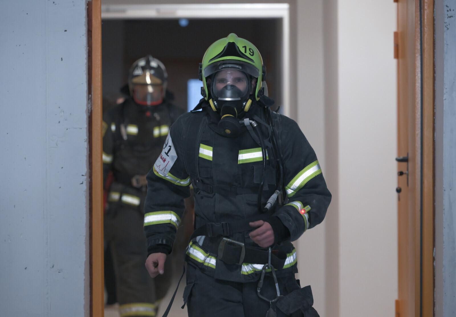 Двое мужчин и одна женщина пострадали в пожаре на Вознесенском проспекте