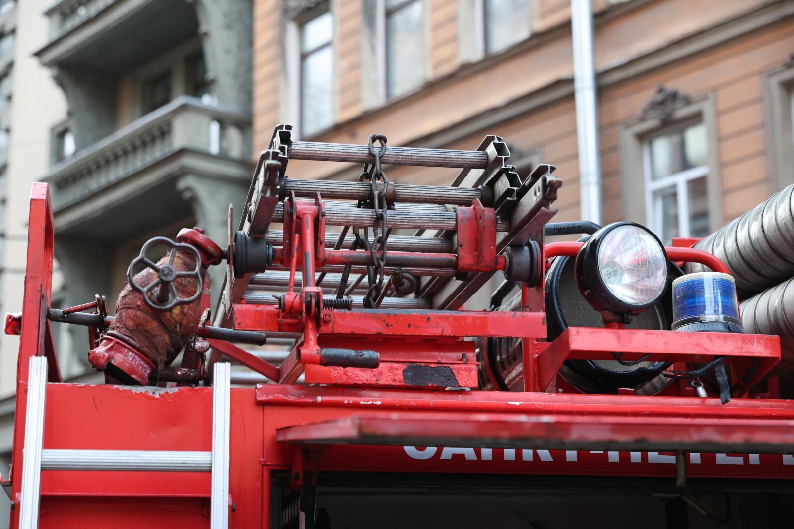 Мужчина пострадал при пожаре на Лиговском проспекте