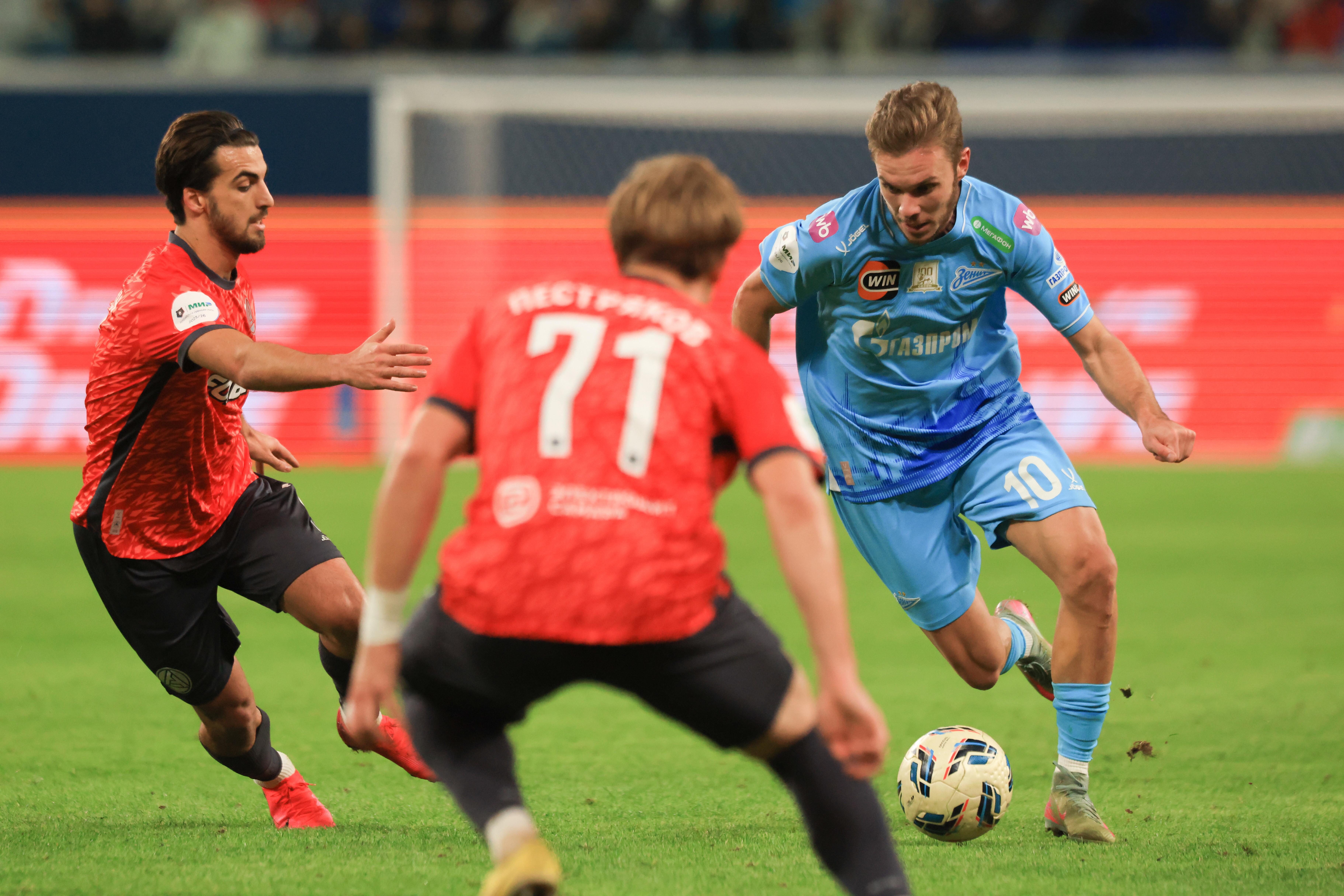 Закрыли год безоговорочной победой: «Зенит» выиграл последний перед зимним перерывом в чемпионате матч у тольяттинского «Акрона»