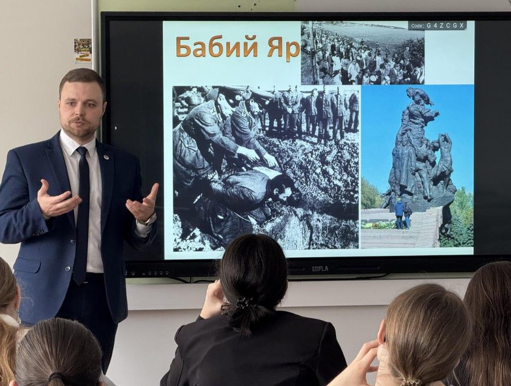 Дмитрий Килейников: «Знание Конституции нельзя свести к формальному перечислению статей»