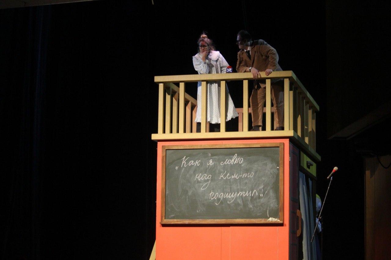 Кукольный театр сказки представит комедию «Последний звонок Робера Путифара» этой зимой