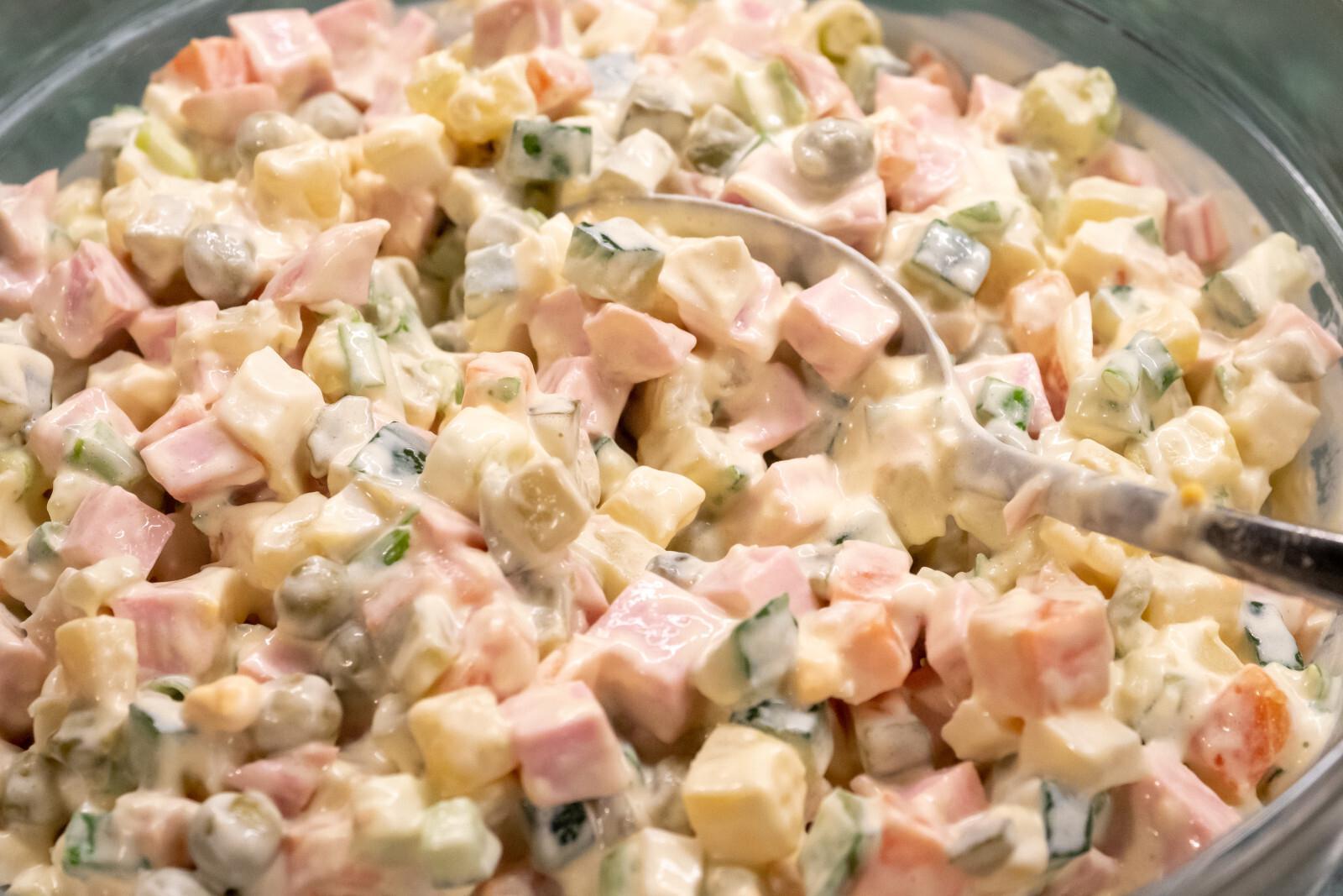 Врач-эндокринолог Осокина рассказала, чем порадовать детей на новогоднем столе