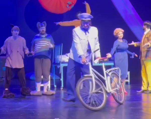 «Народный фронт» устроил новогодний праздник для детей в Петербурге