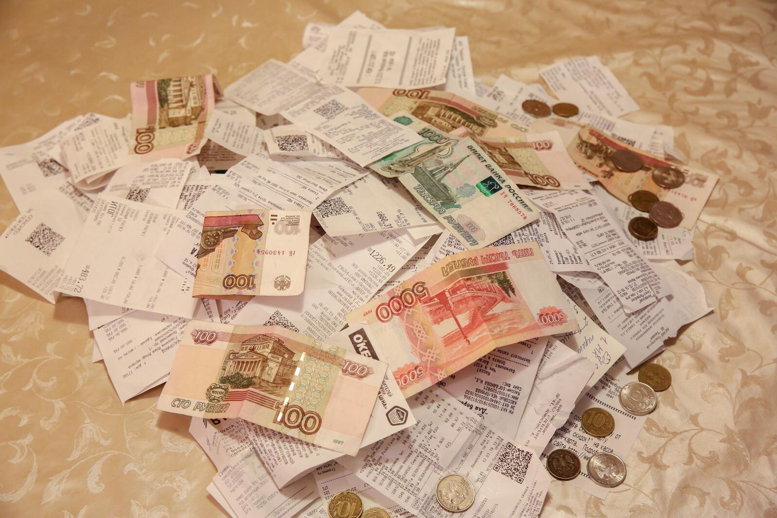 Как спланировать расходы в новогодние праздники, чтобы не угодить в финансовую яму