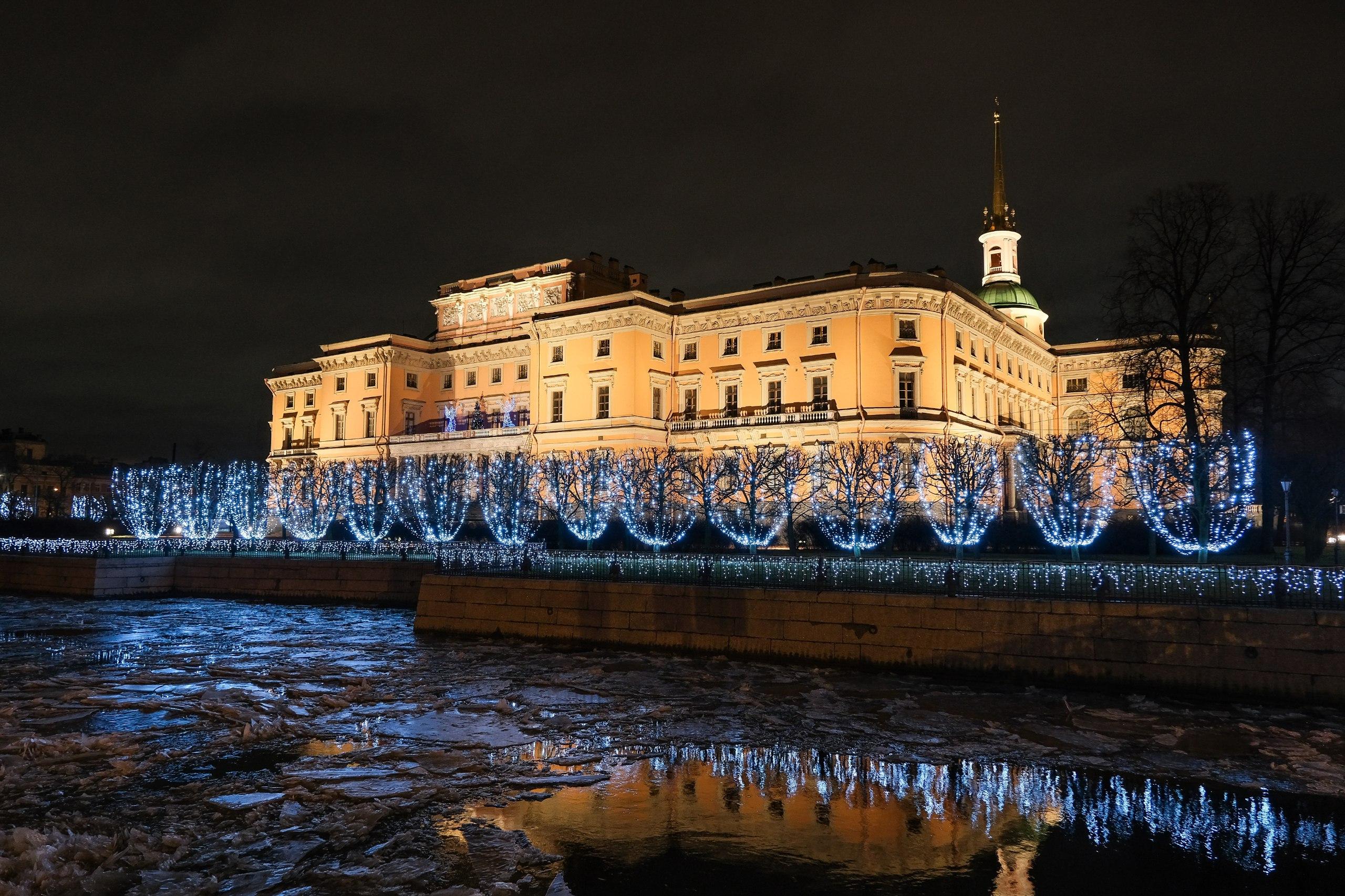 Александр Беглов рассказал о новой архитектурно-художественной подсветке Михайловского замка