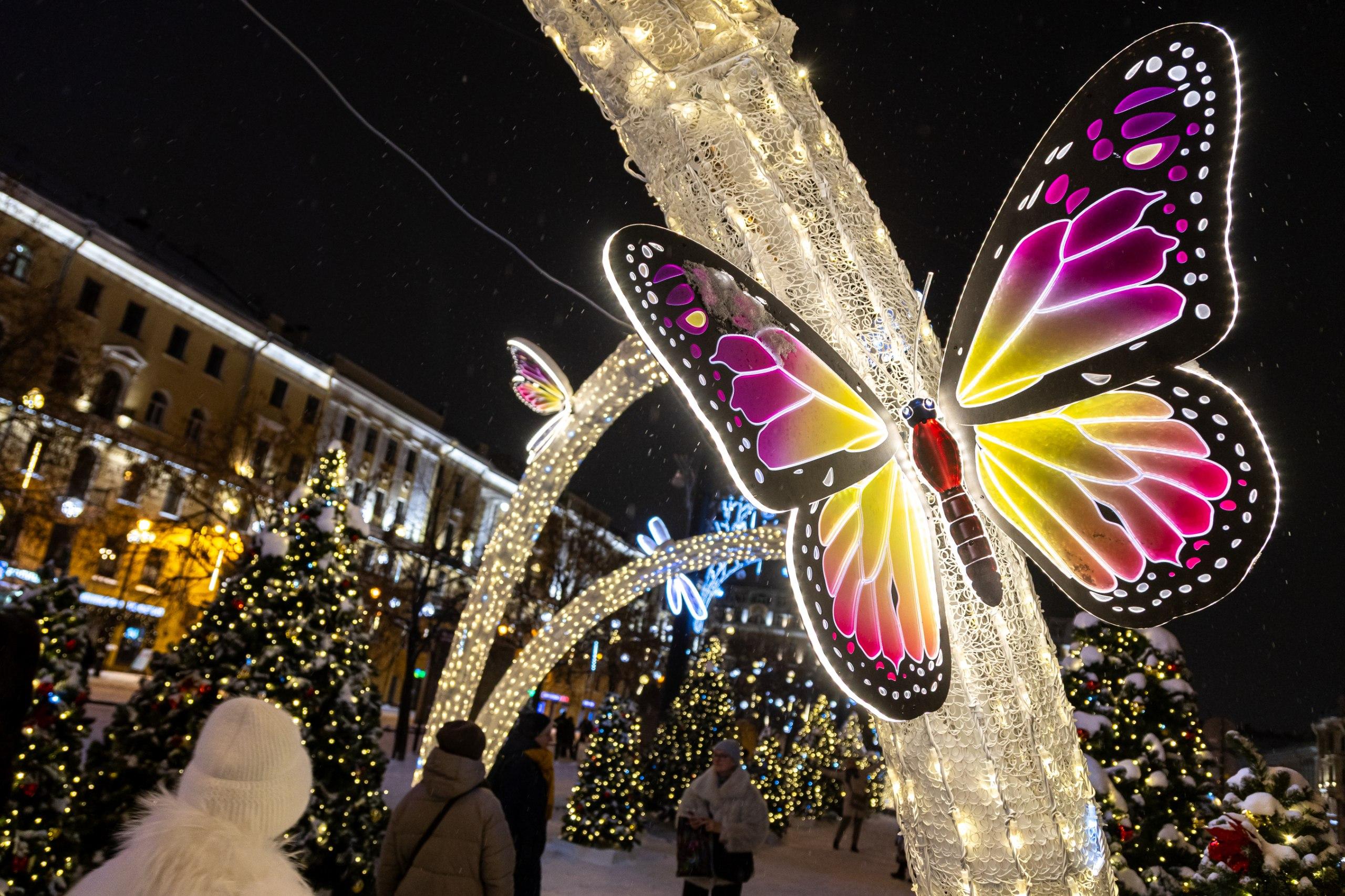 Александр Беглов: «В новогодние и рождественские каникулы петербуржцев и гостей города ждет более 300 праздничных мероприятий»