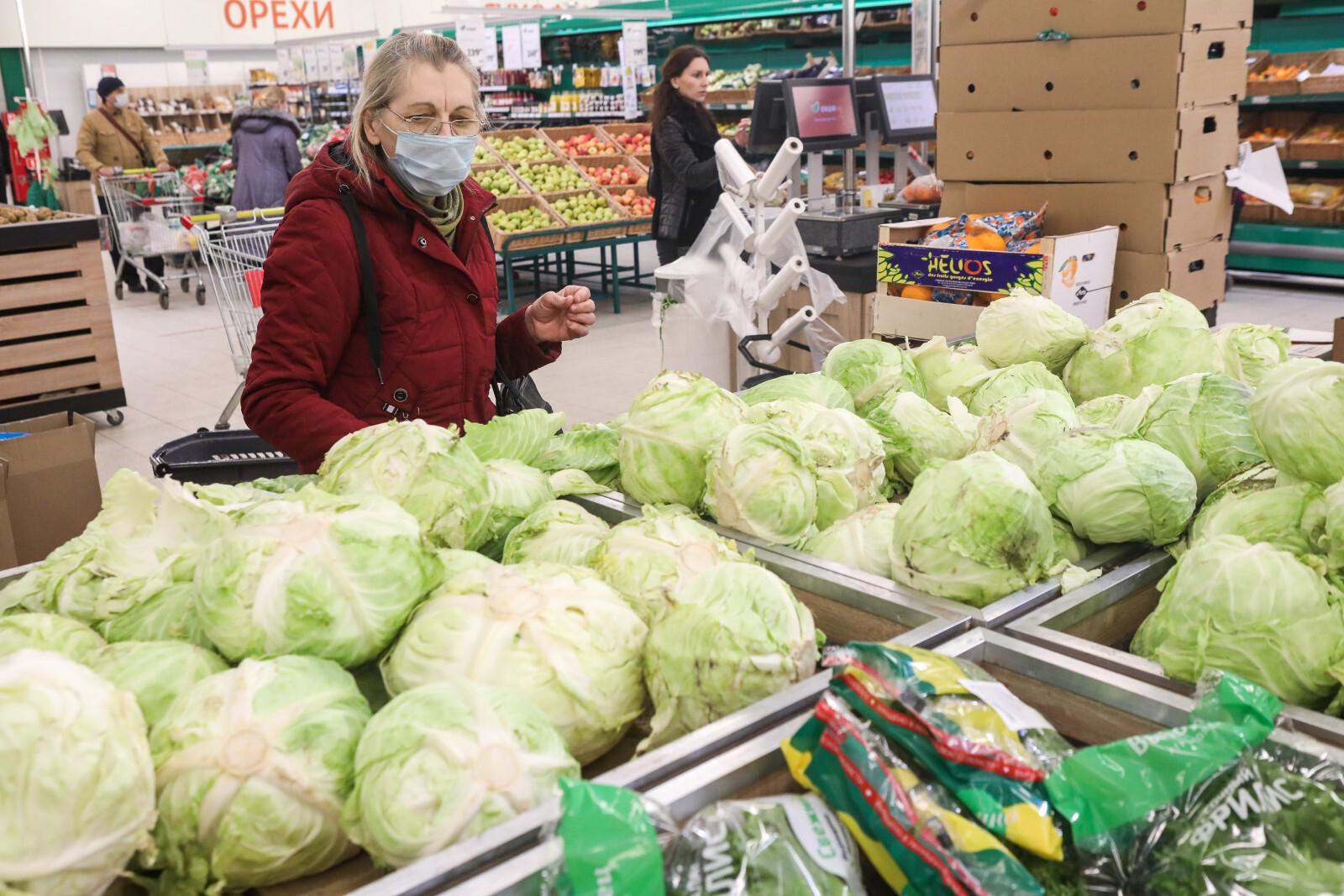 Овощи для борща подешевели в торговых сетях почти на 30 процентов за год