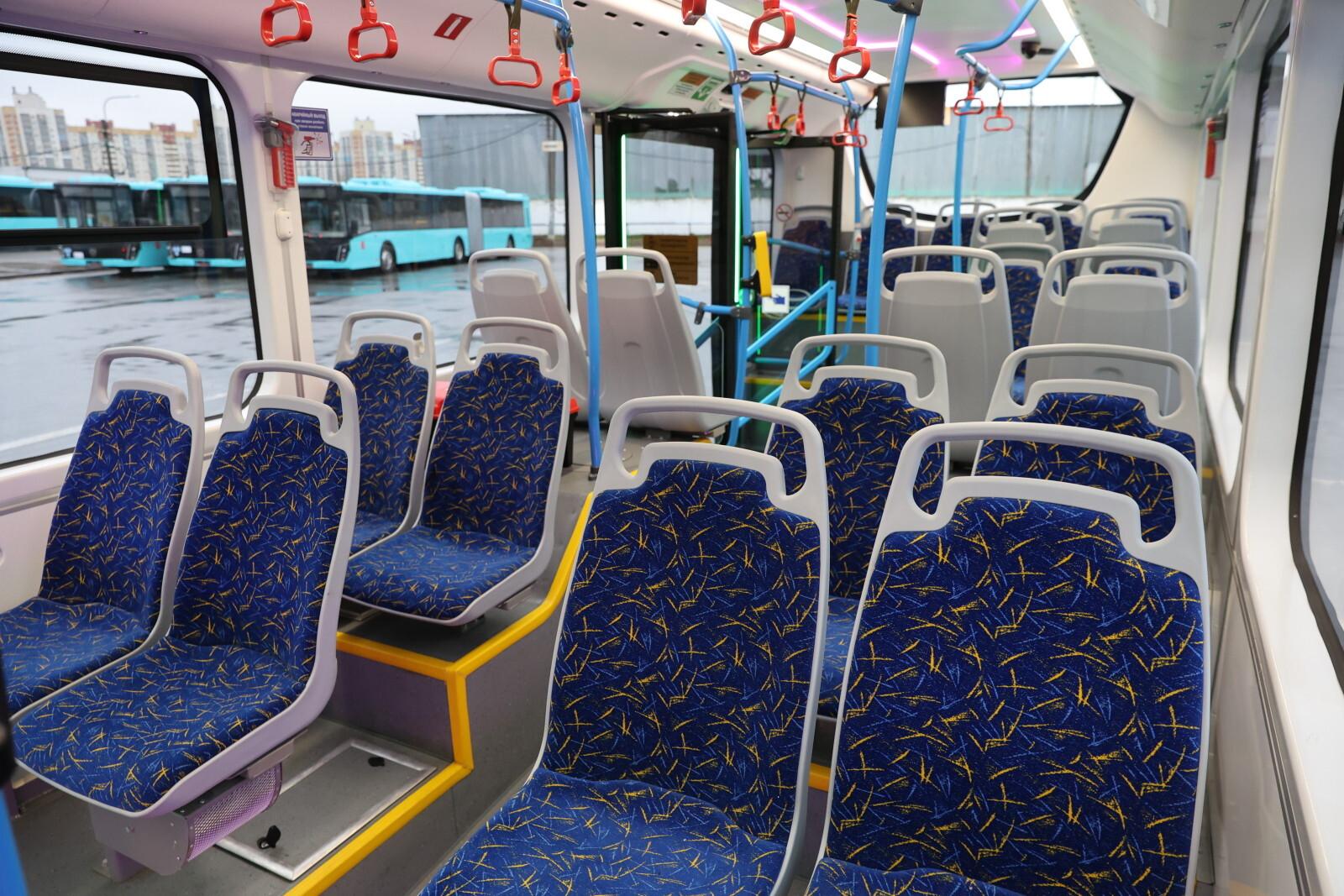 Автобусы застряли в пробке на Советском проспекте