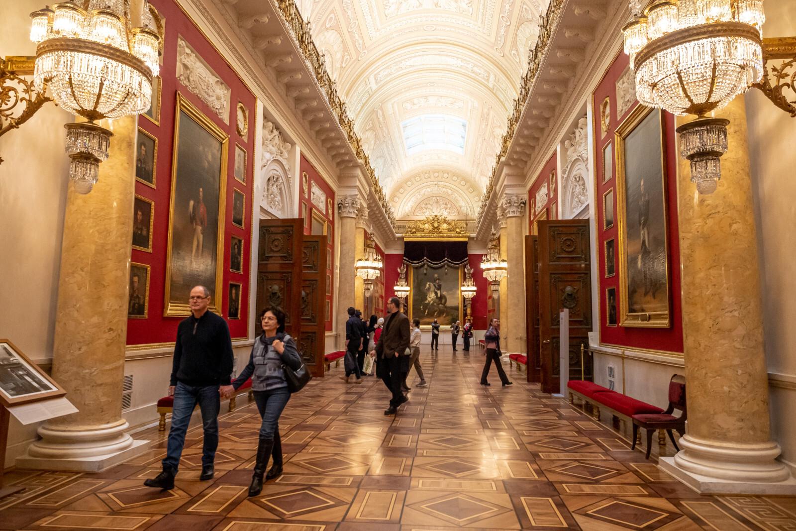 У Эрмитажа посетители выпили 17 тысяч чашек чая