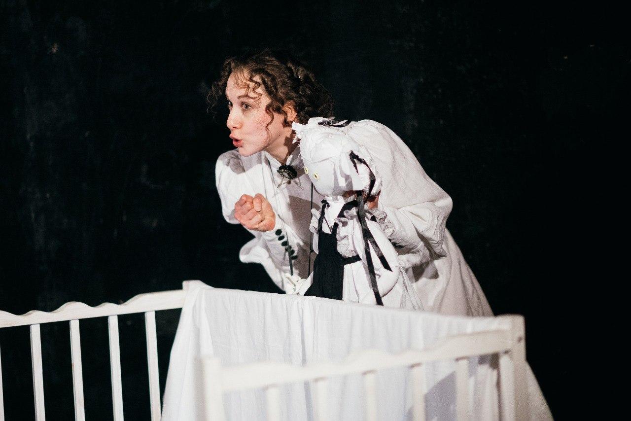 Театр-фестиваль «Балтийский дом» объявляет о проведении XV Фестиваля моноспектаклей «Монокль»