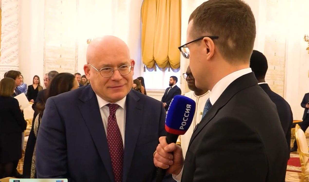 Как послы западных стран ответили на вопрос: а где же санкции против США?