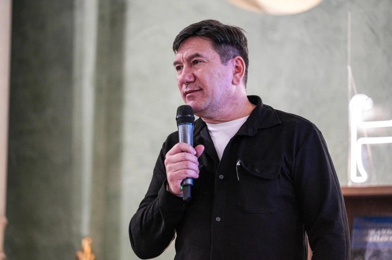 В Петербурге презентовали новый сборник фронтового поэта Яна Березкина