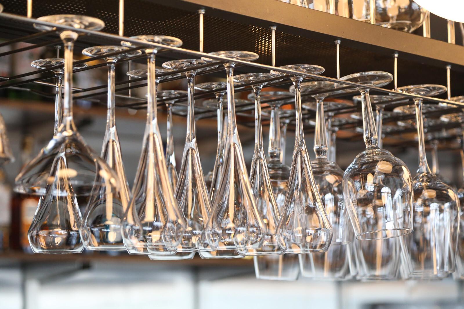 Онищенко заявил, что алкоголизм в России провоцируют «ментовские сериалы»