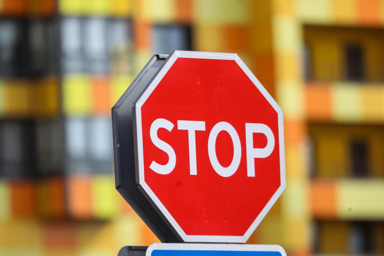 Реверсивное движение введут на трассе Петербург - Псков в Ленобласти