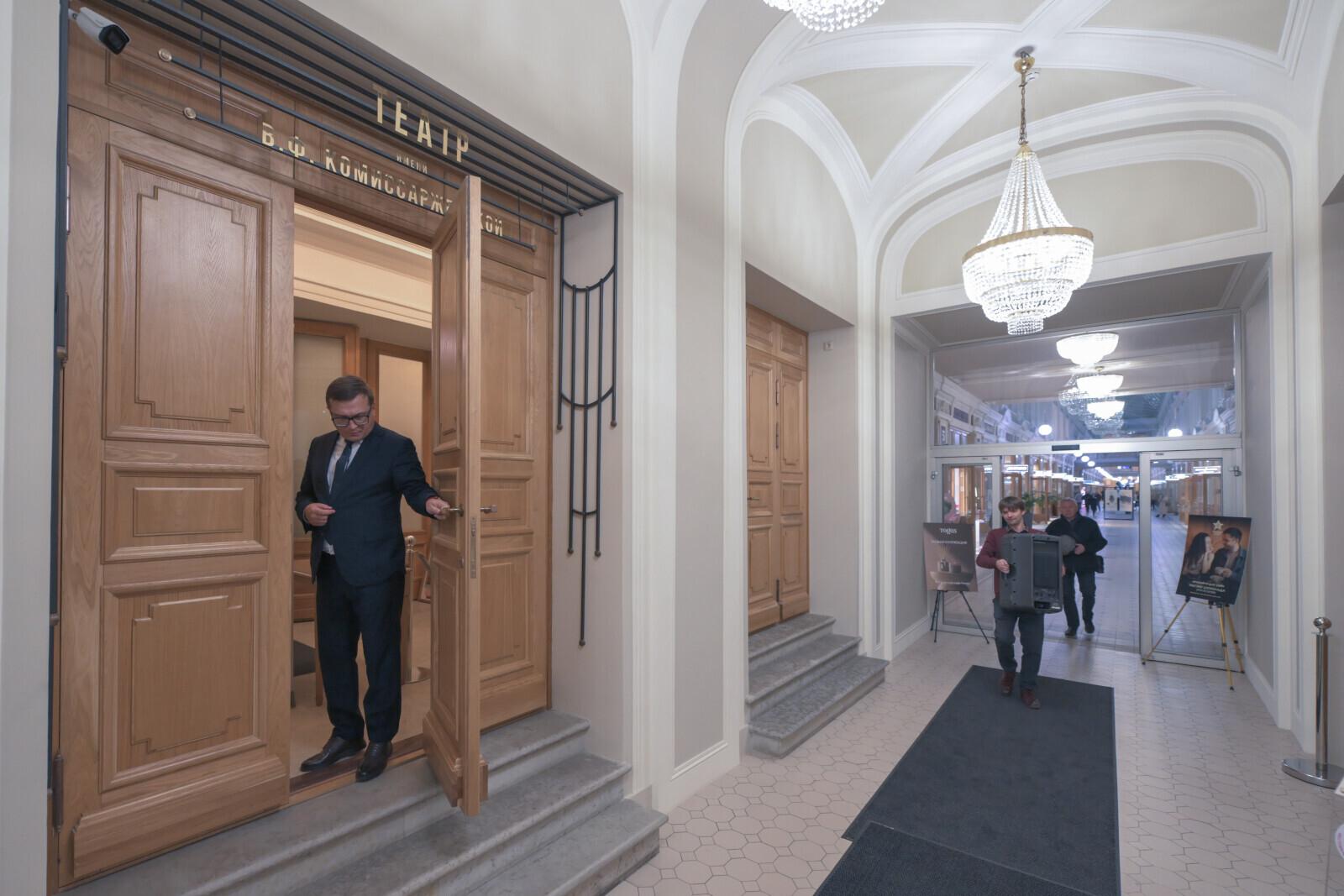 В театре Комиссаржевской откроют скамейку в память о Викторе Новикове