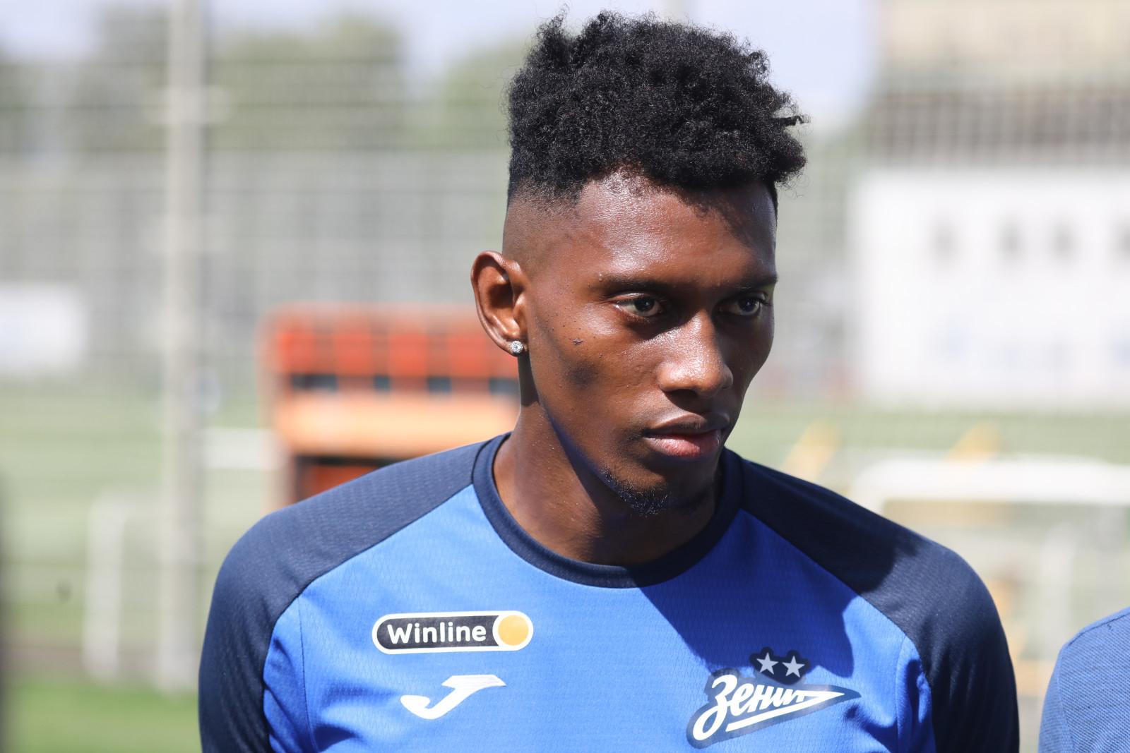 «Я всегда буду болеть за «Зенит»: Матео Кассьерра попрощался с Россией и сине-бело-голубыми