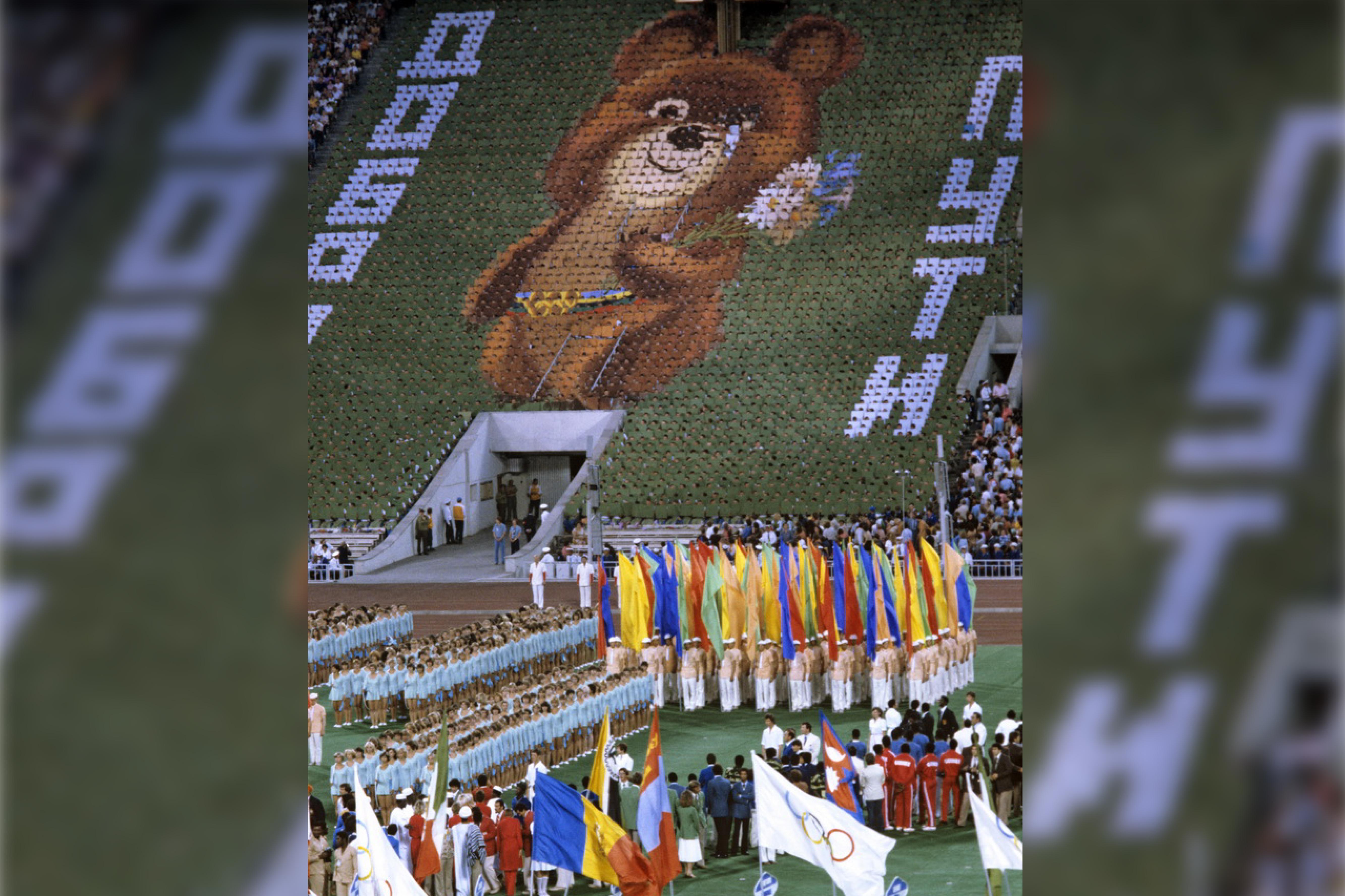 Долгополов объяснил смысл возвращения олимпийского Мишки