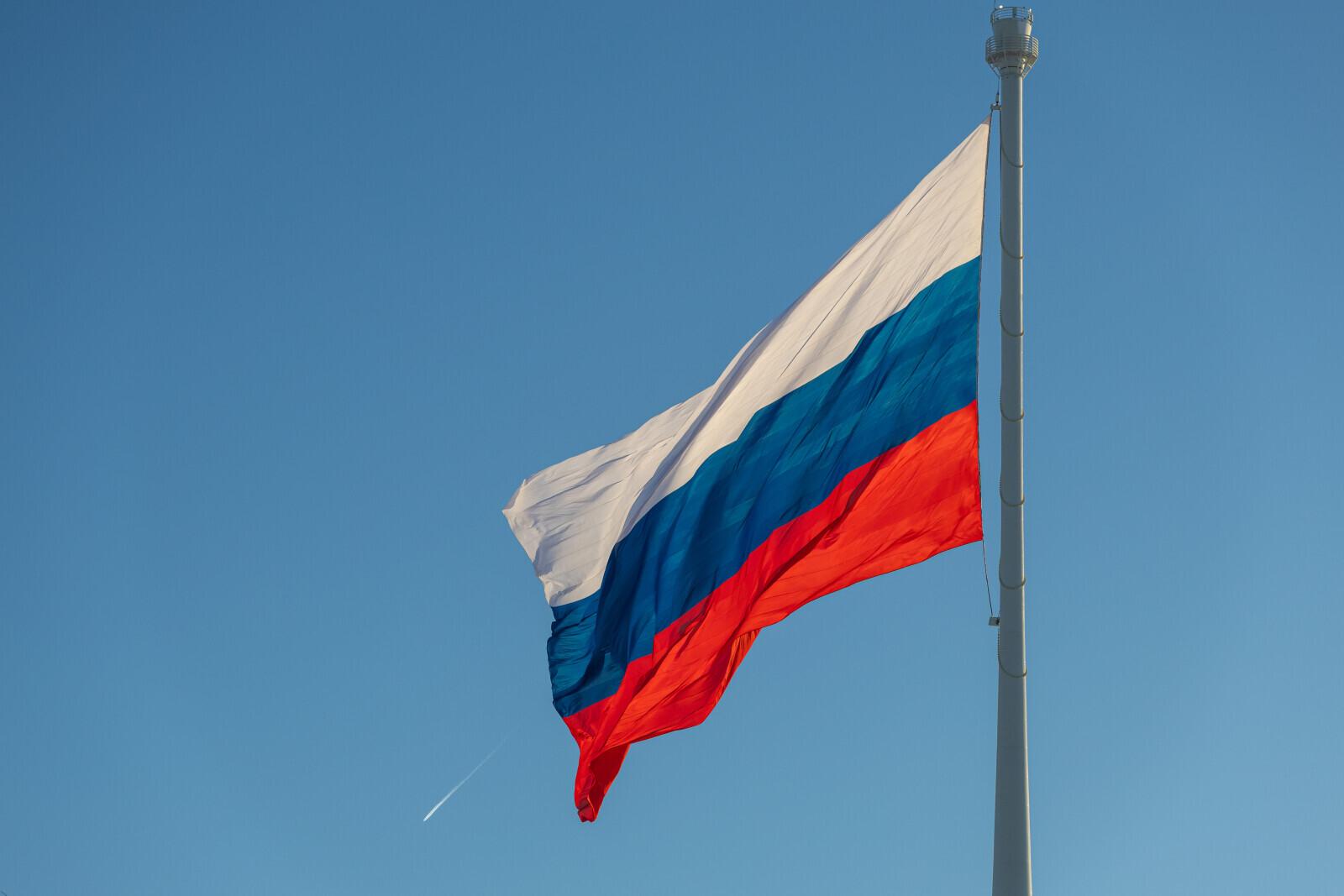 Российским спортсменам-юниорам по пятиборью разрешили выступать под флагом и гимном