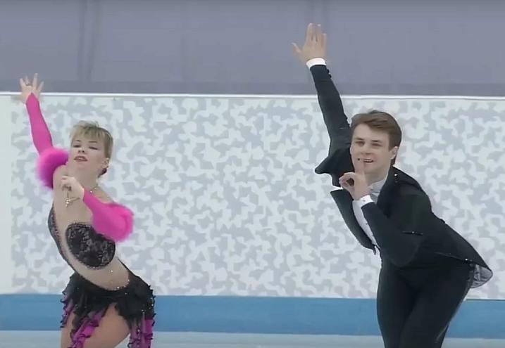 Год после трагедии: можно ли было избежать падения самолета, где были фигуристы Шишкова и Наумов