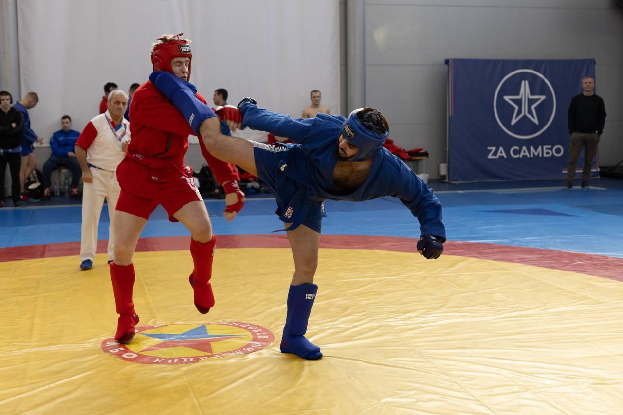 В Петербурге состоялся турнир по самбо, посвященный 82-й годовщине полного освобождения Ленинграда