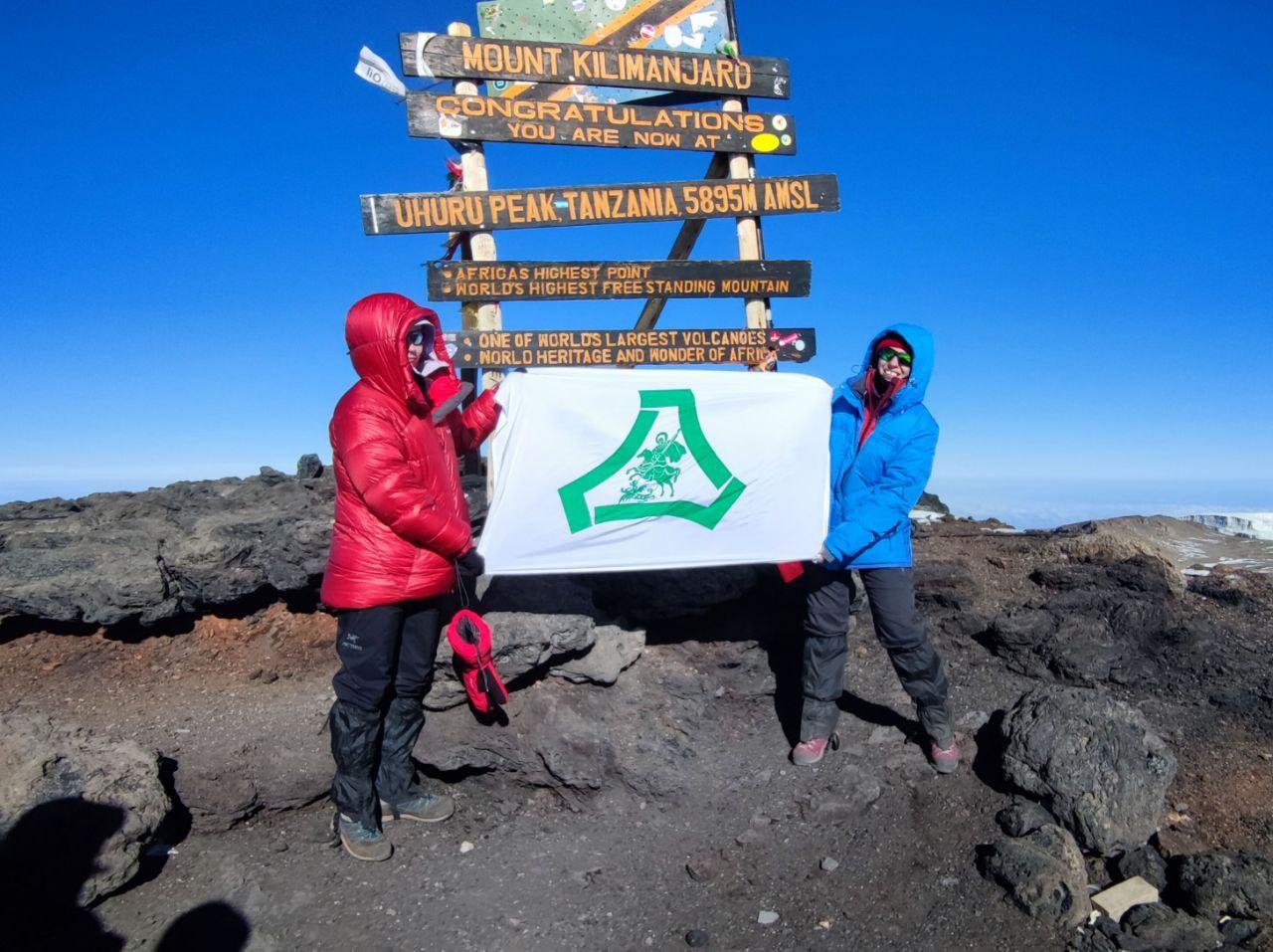 Долгий подъем через семь климатических зон: как врач из Петербурга покорила Килиманджаро