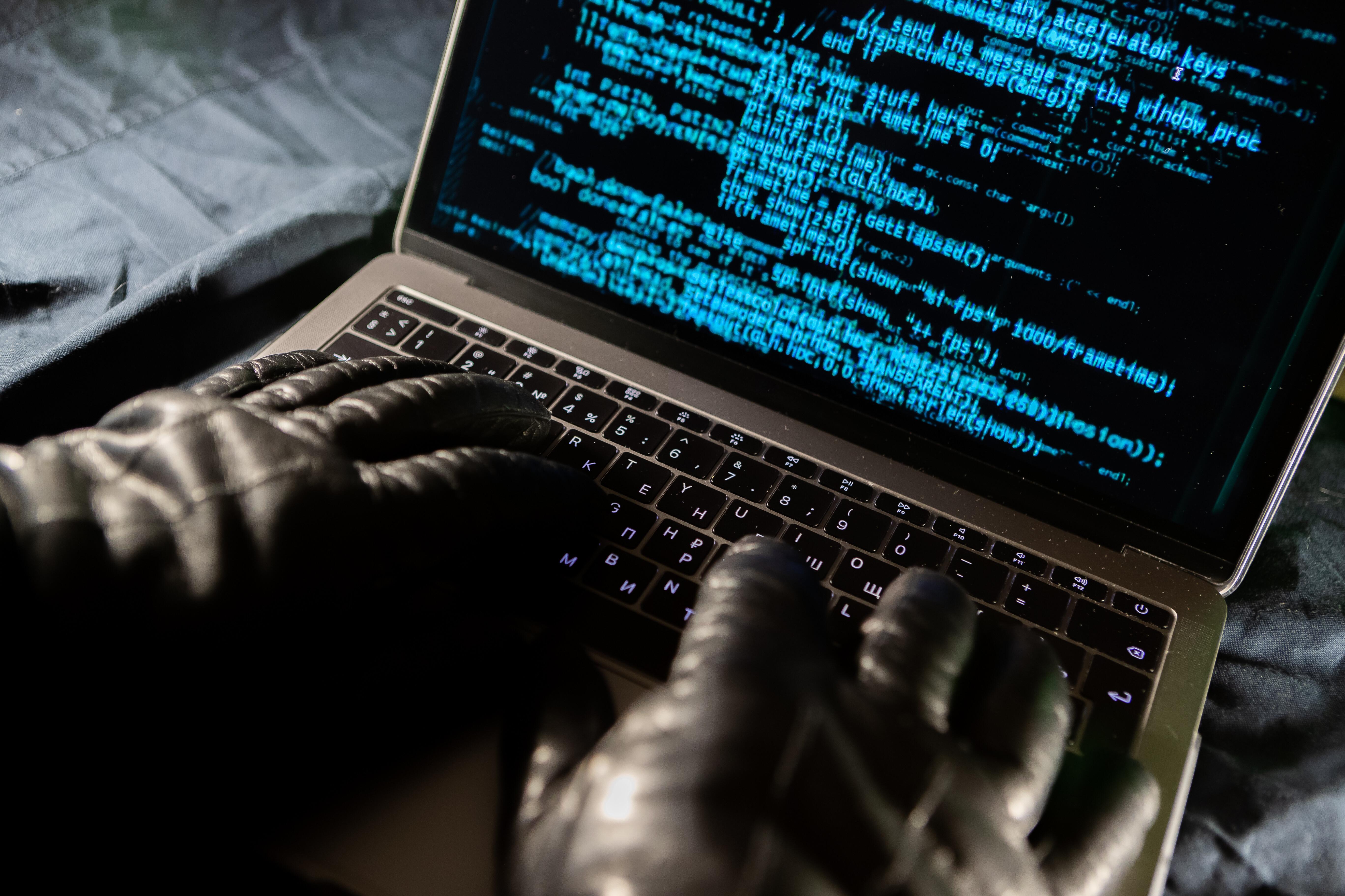 Мошенники начали рассылать в домовых чатах информацию о проверке учета воды