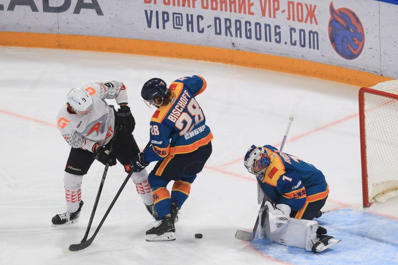 «Авангард» разгромил «Шанхайских Драконов» в Петербурге
