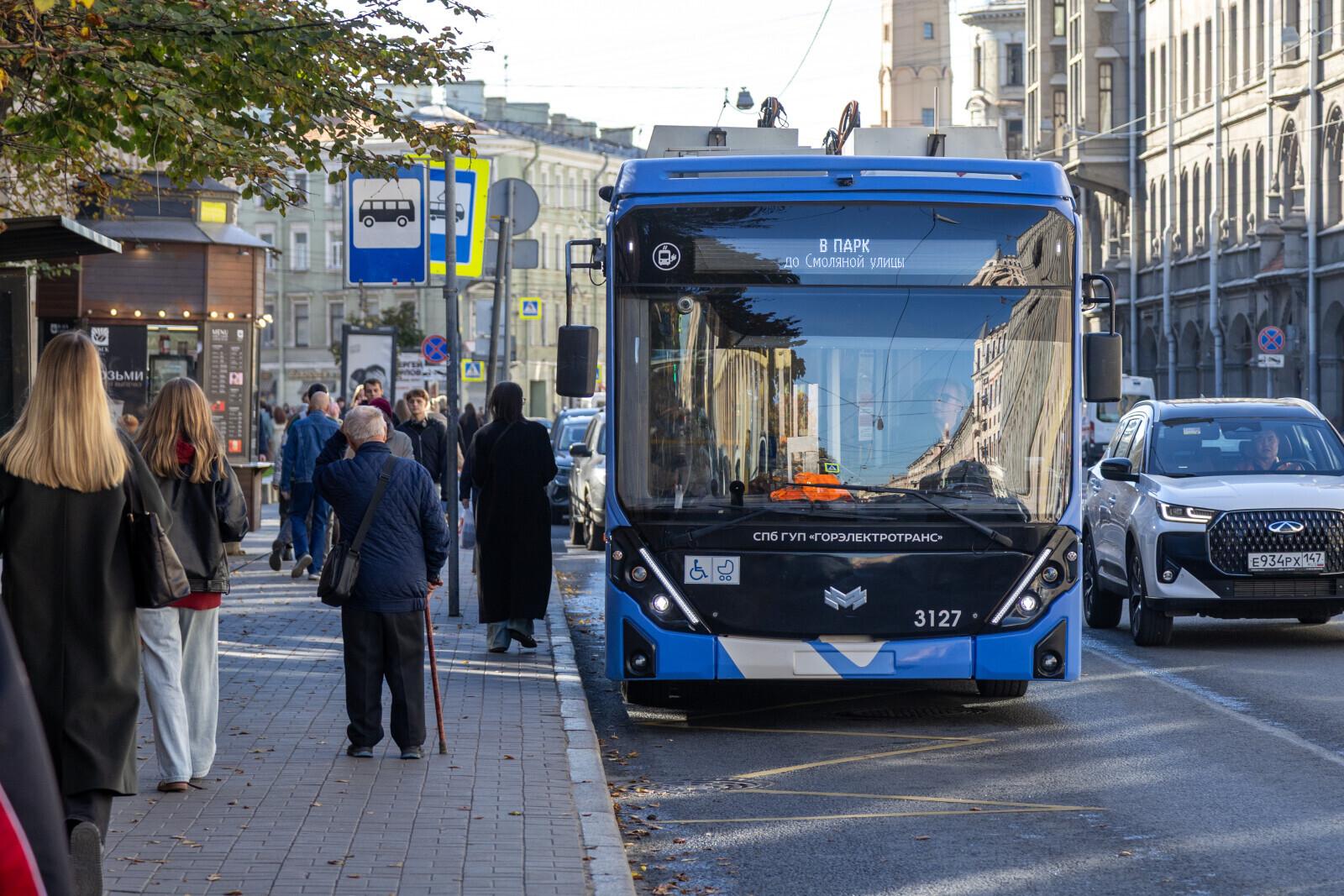 Движение пяти автобусов в Петербурге восстановили