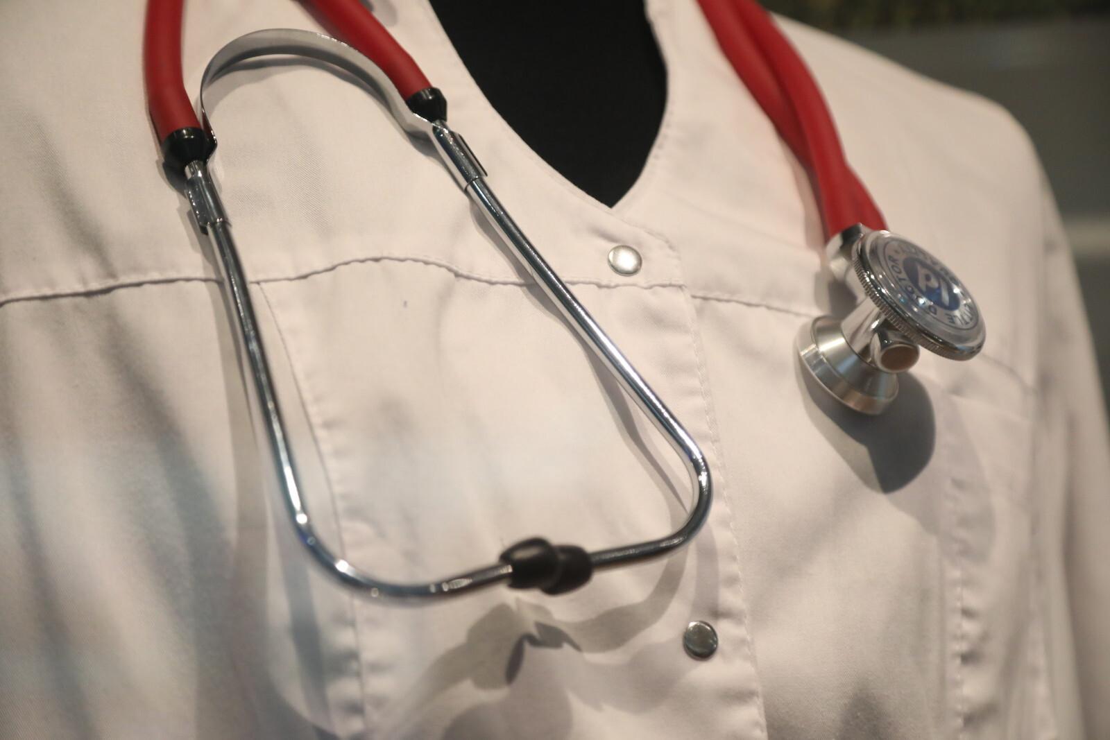 Гастроэнтеролог рассказала, о чем могут свидетельствовать высыпания на лице