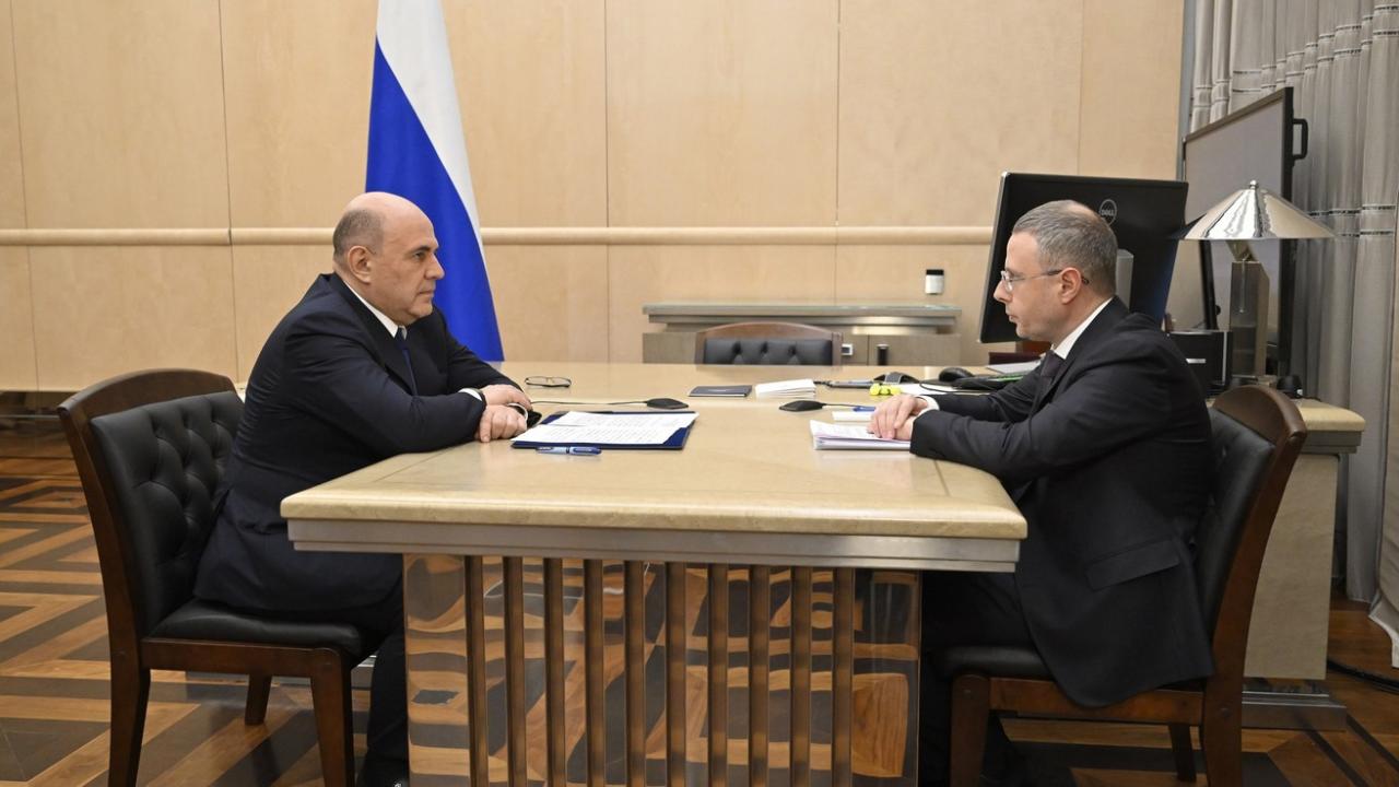 Мишустин поручил ФАС усилить контроль за ценами на продукты, лекарства и услуги ЖКХ