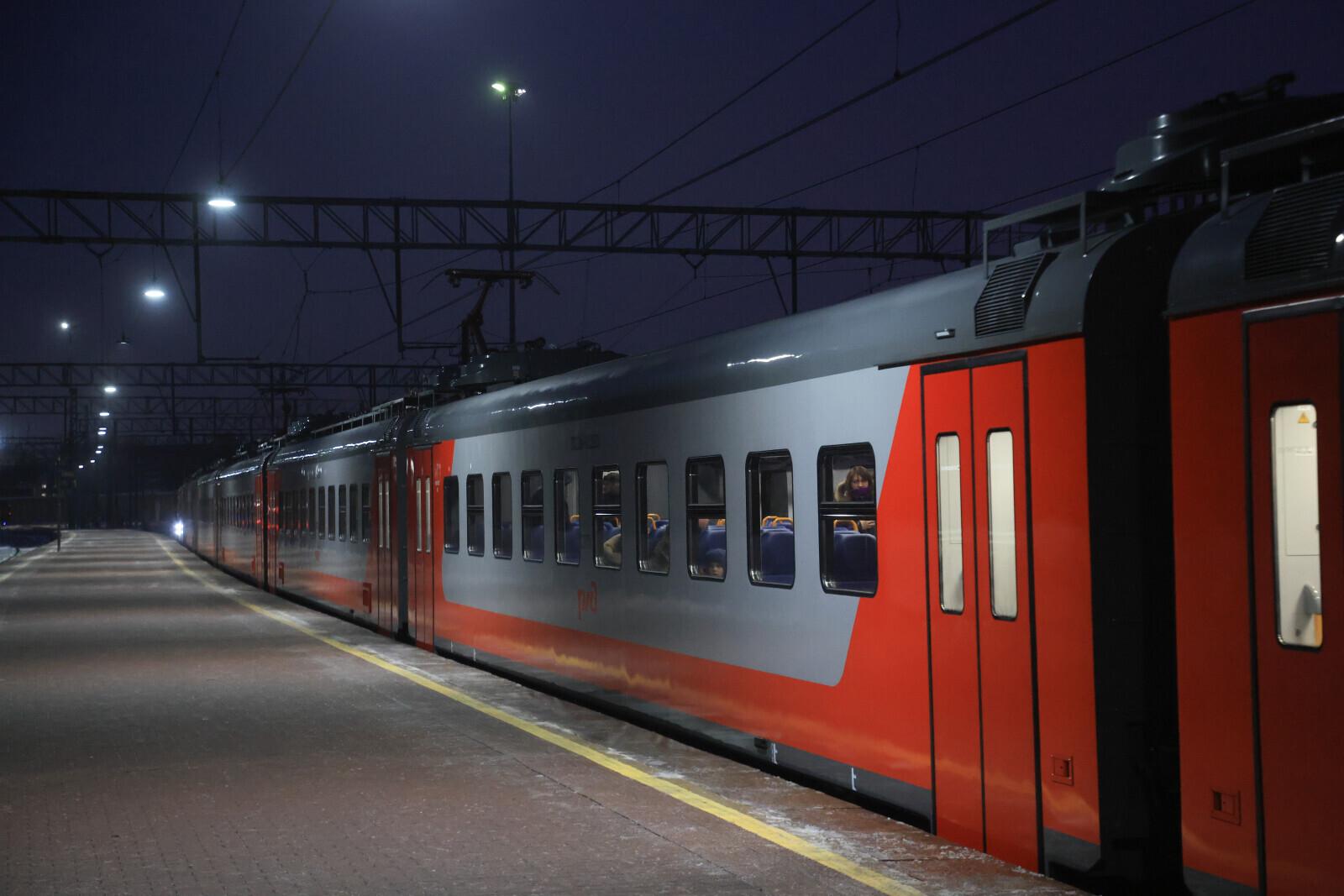 Транспортная полиция Петербурга задержала сотрудника инфраструктуры за кражу планшета в электричке