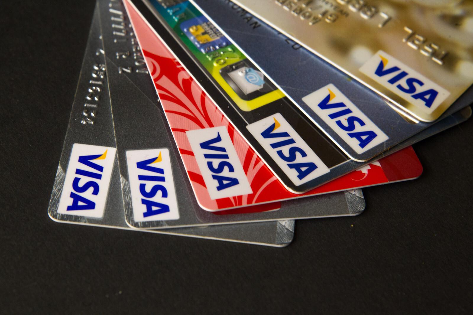 В России могут увеличить лимит по числу карт в одном банке до 10 штук