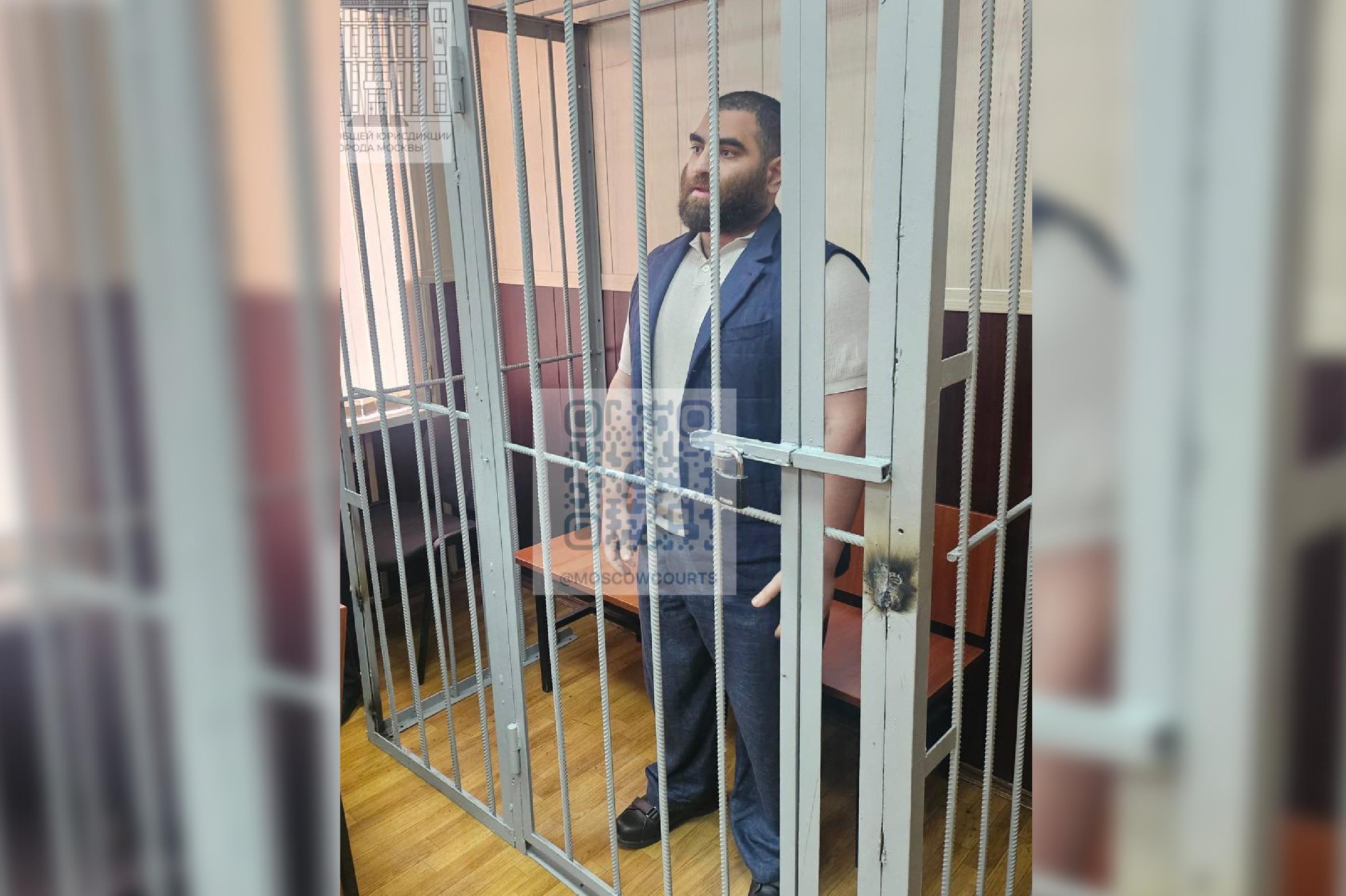 Арсену Маркаряну продлили до девятого августа срок ареста