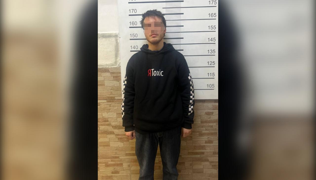 В Красногвардейском районе задержали вандала, разрисовавшего дома наркорекламой