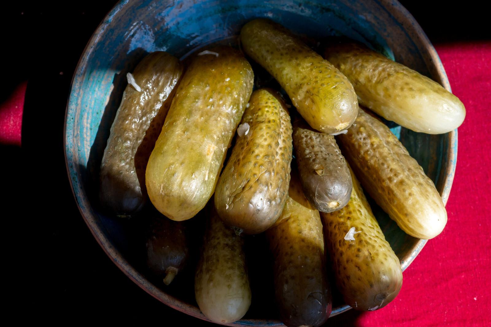 Вместо дорогих огурцов в Петербурге можно позволить себе путешествие или iPhone