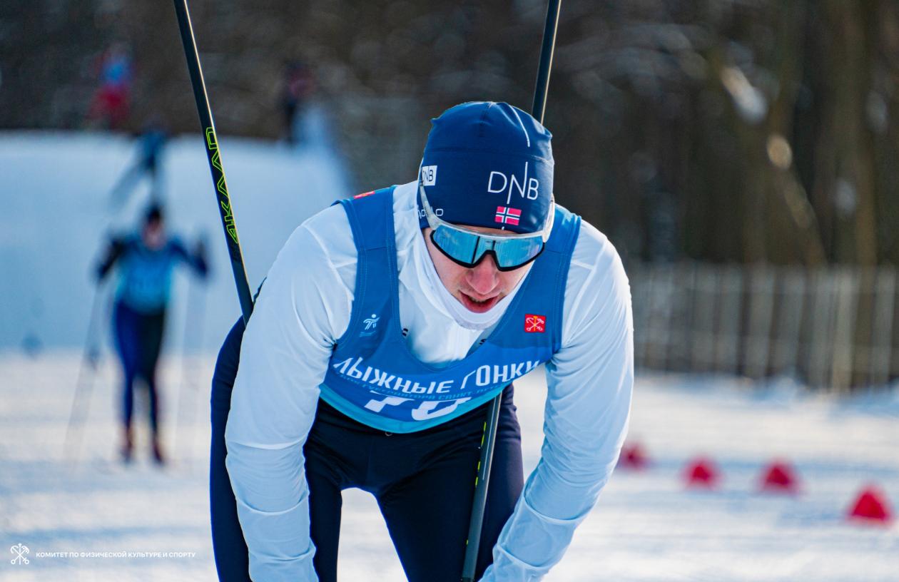 Более 600 лыжников вышли на старт Кубка губернатора в Приморском парке Победы
