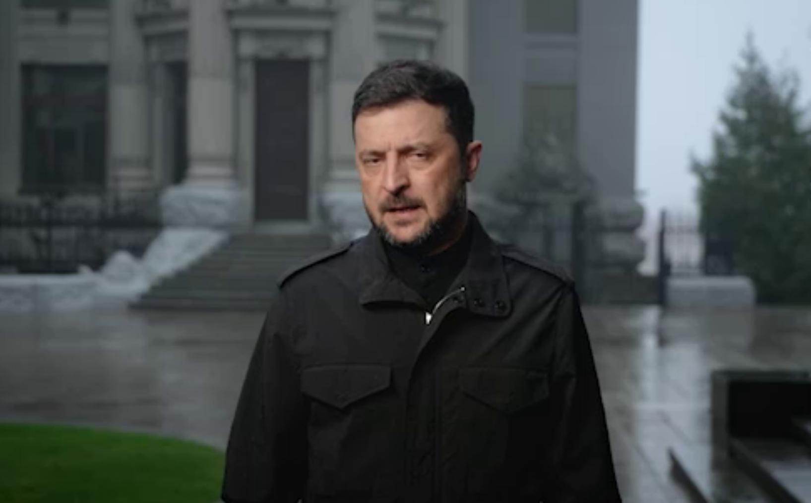 Выяснилось, что Зеленский полчаса обсуждал с Трампом по телефону