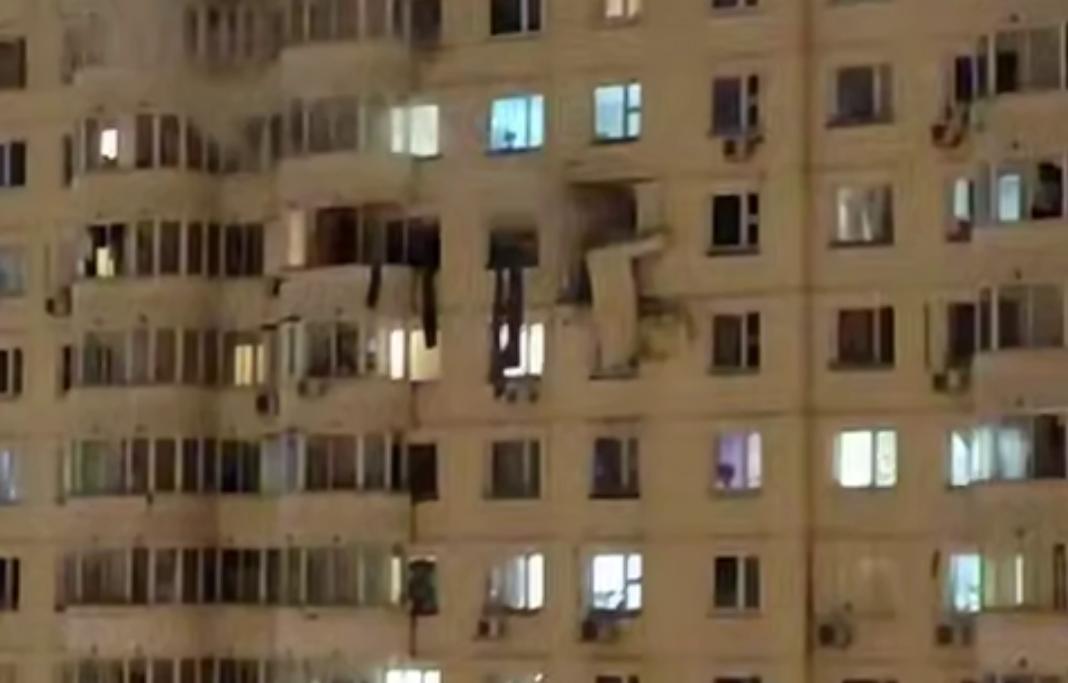 Взрыв прогремел в доме на улице Кадырова в Москве, есть пострадавшие
